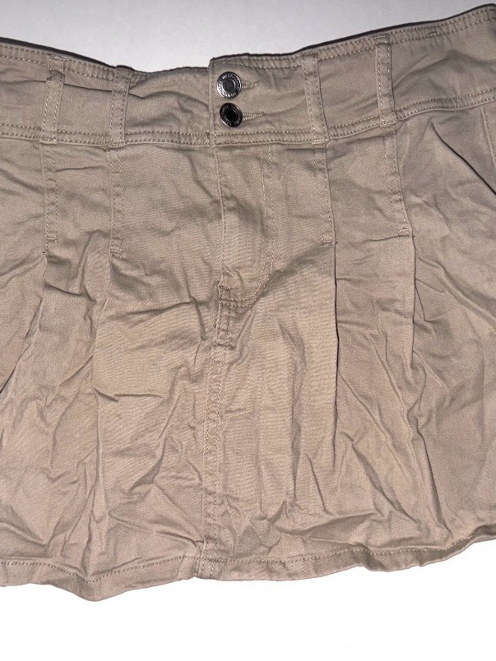 Men's Casual Tan Pleated Shorts